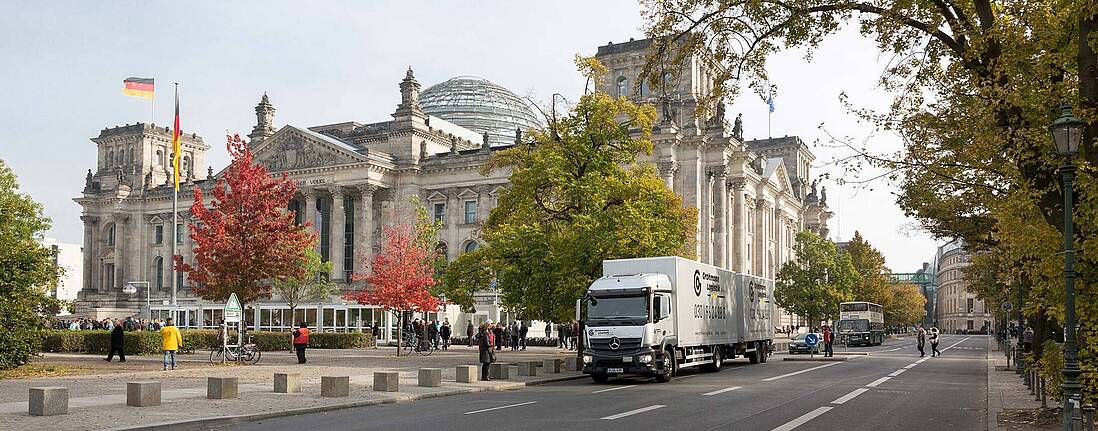 Grohmann Logistik LKW vor dem Bundestag